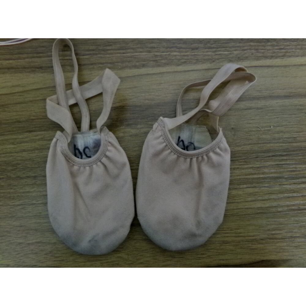 Pre-Owned Contemporary Shoes DanzNMotion Adult Large Turner Stretch Canvas